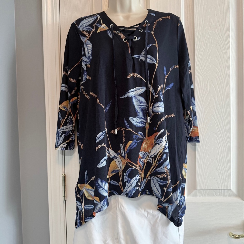 Details: BUY 2 ITEMS & GET 1 FREE: Chico’s 3/4 Sleeve Floral Top Sz 12